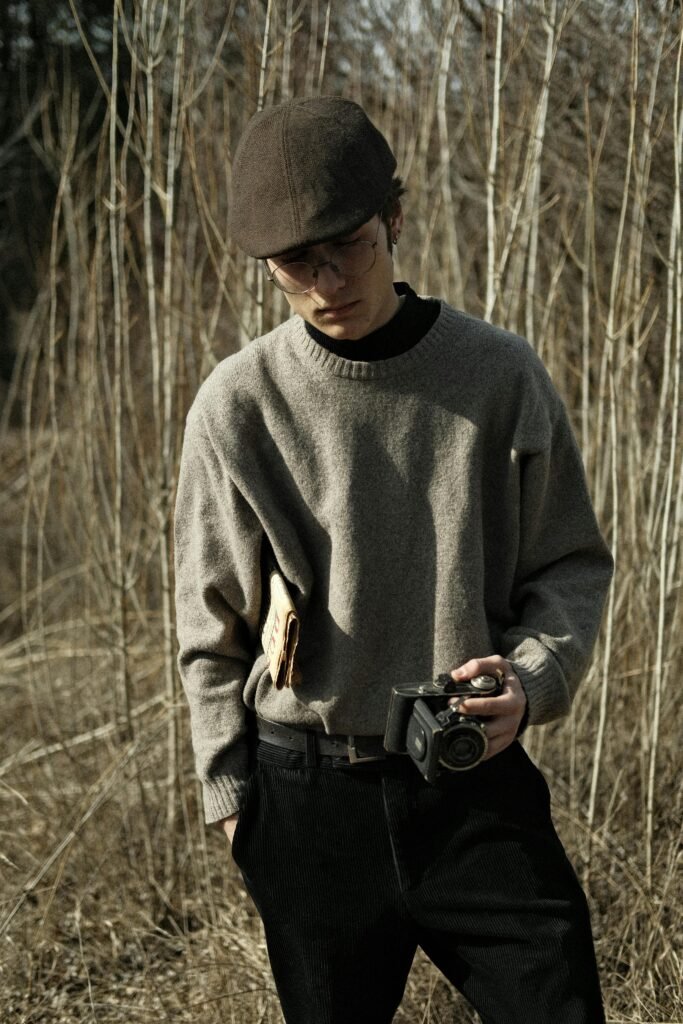 minimal grey sweater outfit men spring vintage style with cap